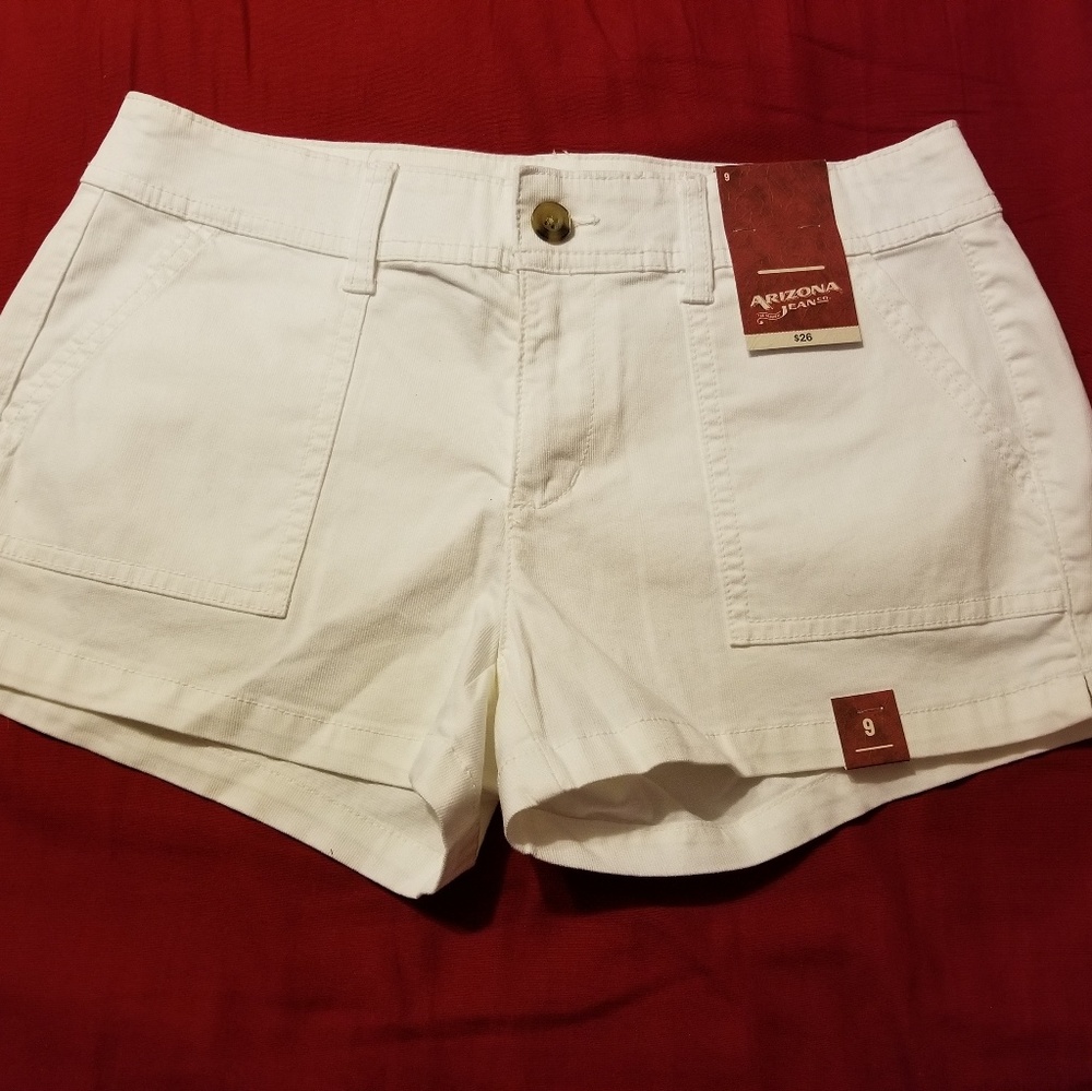2/$12 🤩 NWT Arizona Jean Company Shorts